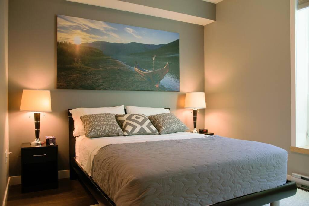 Bright Modern Stylish In Heart Of Downtown * Whitehorse